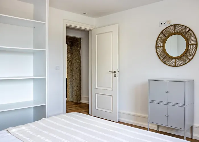 Apartment Casa Do Mestre T2 *